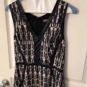 Sleeveless multi-color dress!